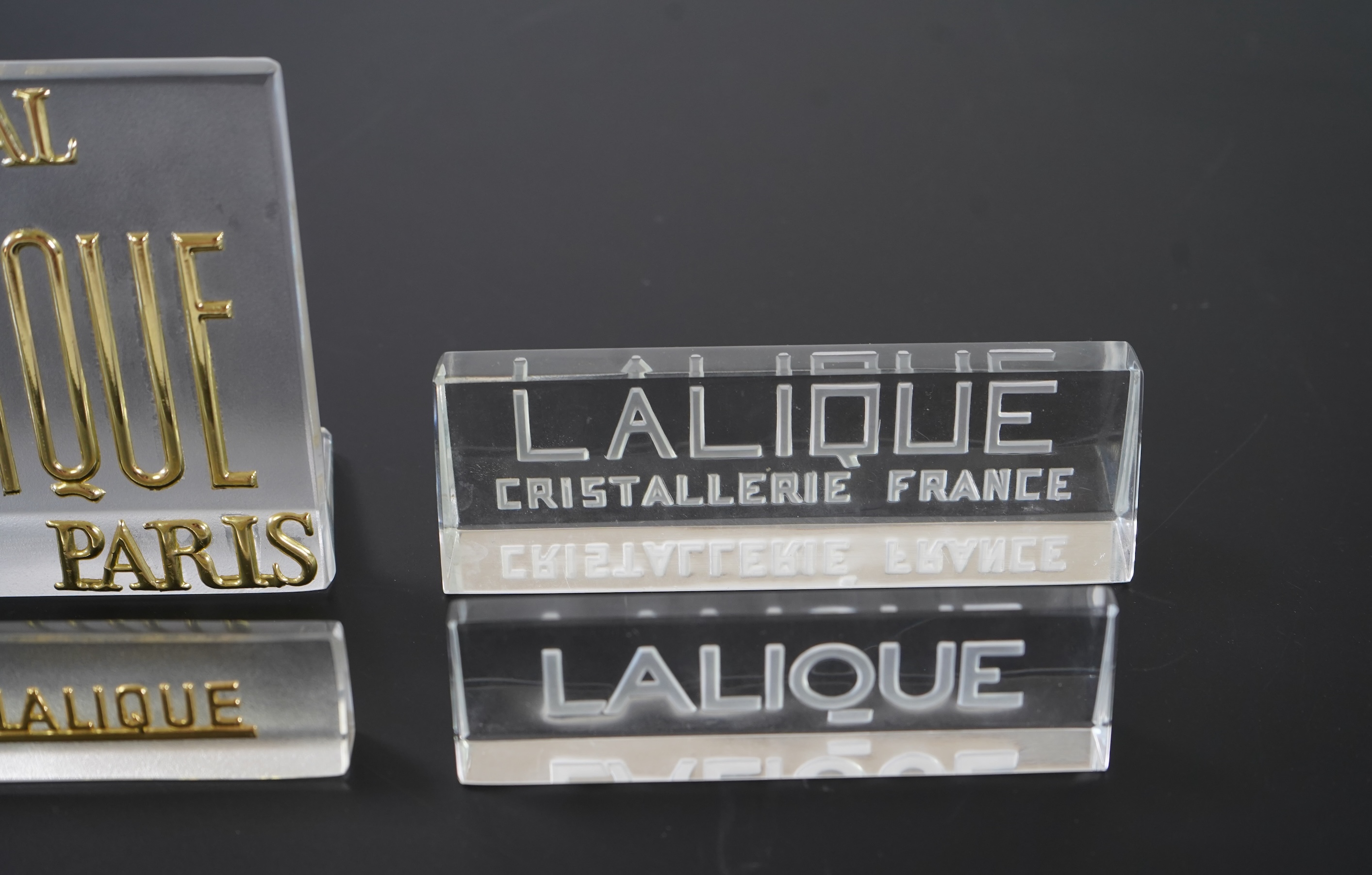 Lalique: A quantity of counter top and display cabinet labels